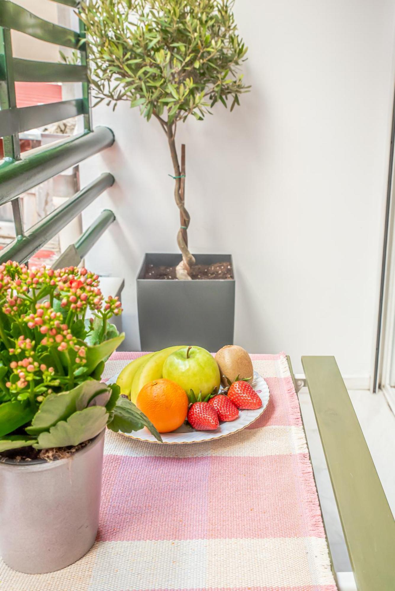 Appartamento Mets Souites Atene Esterno foto